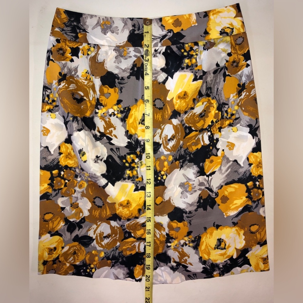 J. CREW Stretch Golden Rose Floral Pencil Skirt (S) - Picture 13 of 17